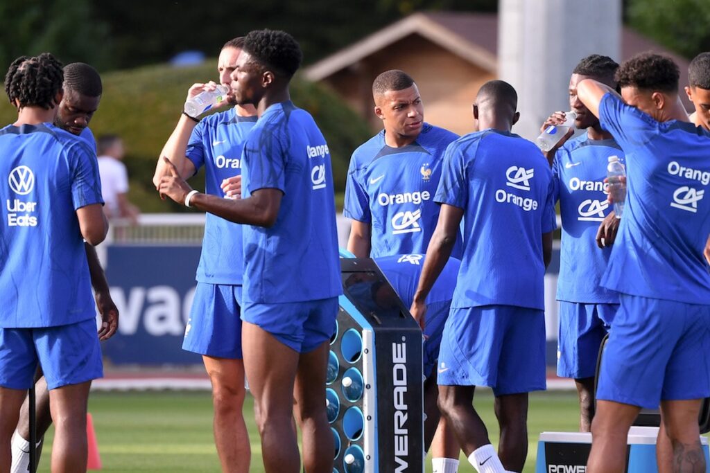 Restos du Coeur : comment les Bleus sont engagés au près d’associations humanitaires