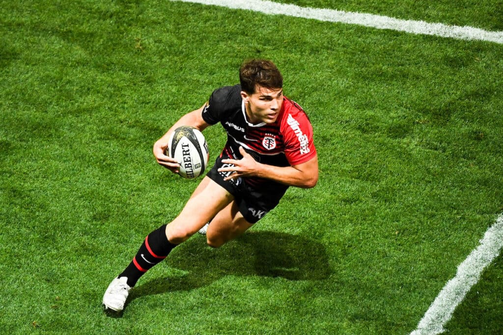 Antoine Dupont et ses débuts à Castres n'ont pas été faciles.