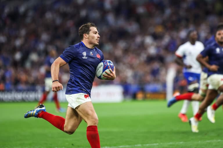 Antoine Dupont aime les stats.