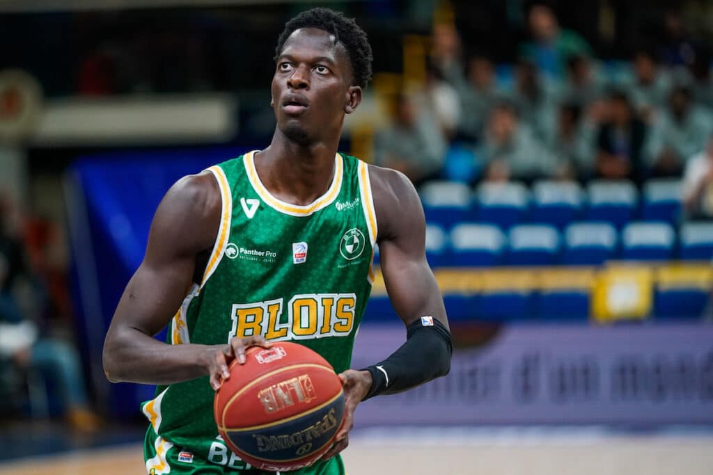 Mbaye Ndiaye en pleine bourre avec son club.