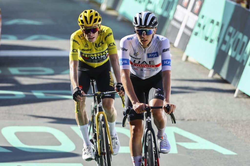 Ils ont fait l'année 202" entre Pogacar et Vingegaard.