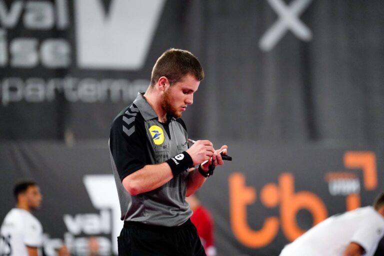 L'arbitrage français dans le handball est-il en danger ?