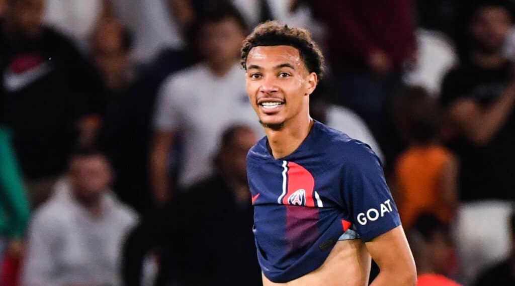 TRANSFERTS : Hugo Ekitiké (PSG) entre Lyon et… Reims !