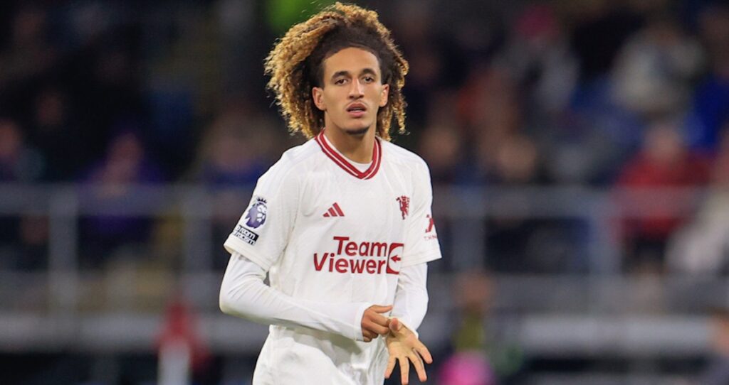 TRANSFERTS : qui est Hannibal Mejbri, la pépite  de Manchester United comparée à Bekcham et annoncée à l’OL ?