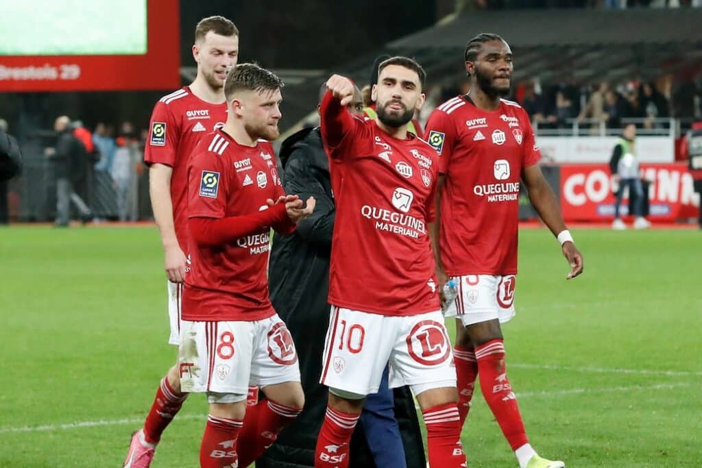 La fin de saison étouffante en Ligue 1 au crible : Brest tient le choc, l’OM ne s’en remet pas