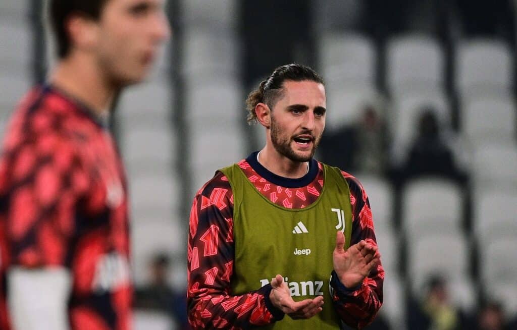 Adrien Rabiot au PSG ? L’international français prend la parole