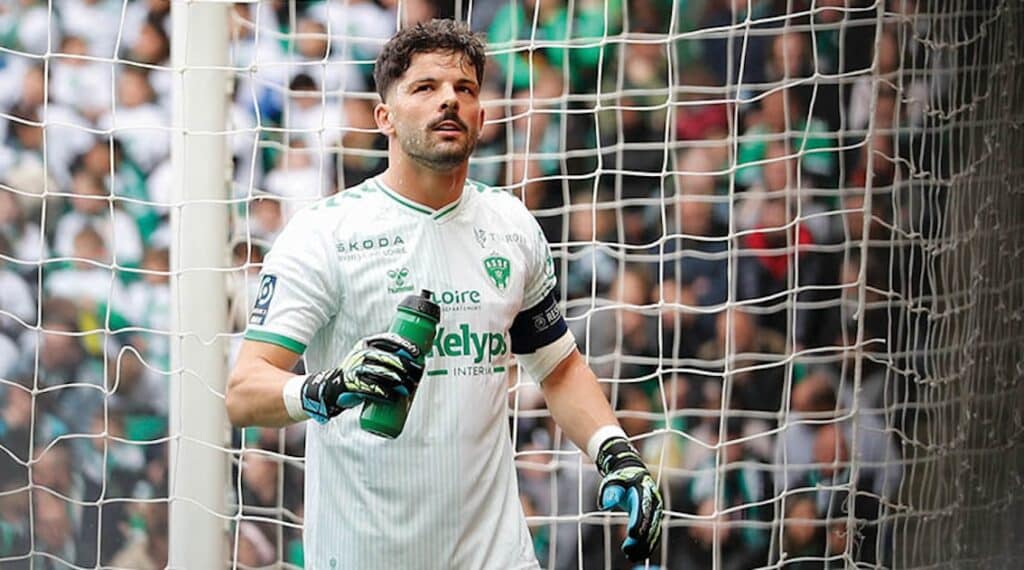 Gautier Larsonneur emmène les Verts en Ligue 1