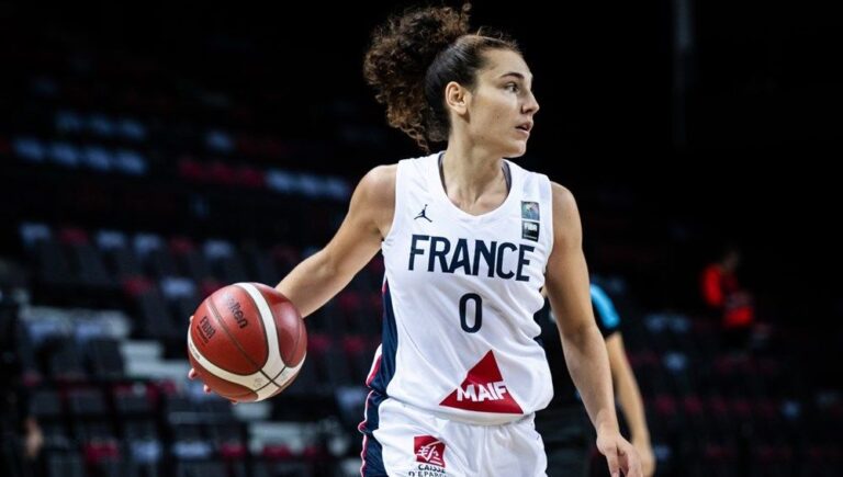 Carla Leite est devenue une amoureuse du basket féminin.