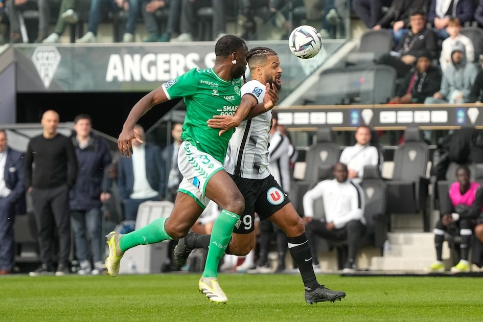 Les enjeux de la 37ème journée de Ligue 2 : Saint-Etienne en danger, Angers sous pression