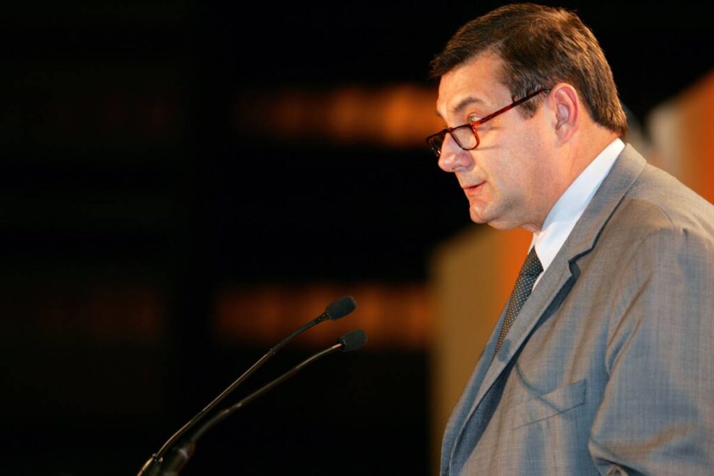 Jean-François Lamour était avec l'équipe de France d'esrime à son plus haut niveau dans les années 80.