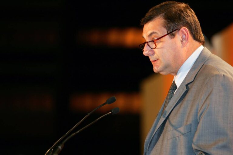 Jean-François Lamour était avec l'équipe de France d'esrime à son plus haut niveau dans les années 80.