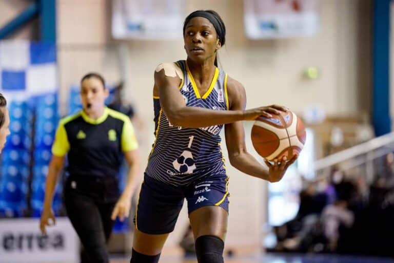 Nantes est une ville qui aime le basket.