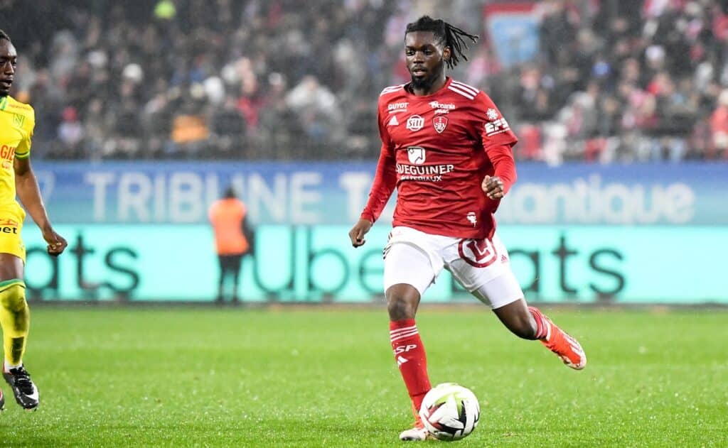 Transferts : Bradley Locko (Brest) pisté par le PSG