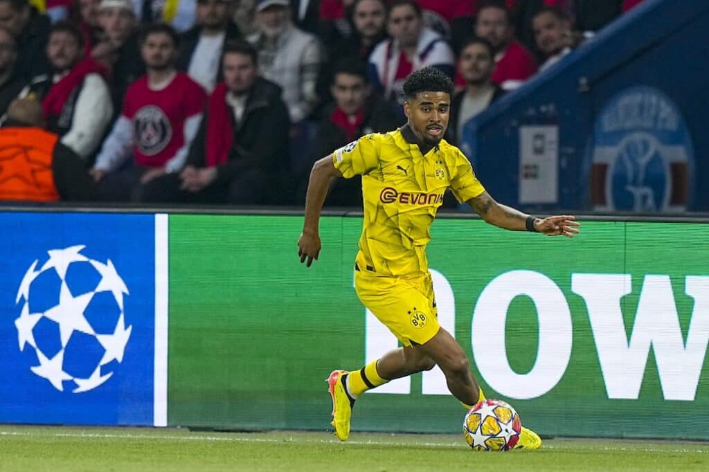 Transferts : Dortmund ne veut pas rendre Ian Maatsen à Chelsea