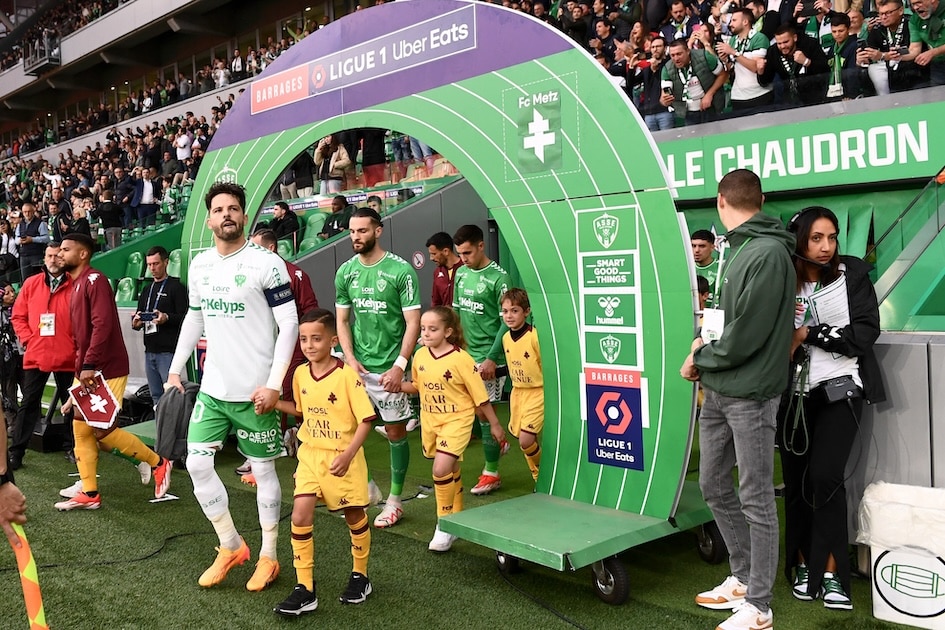 Saint-Etienne : retour en Ligue 1, rachat du club… Après l’euphorie, les doutes