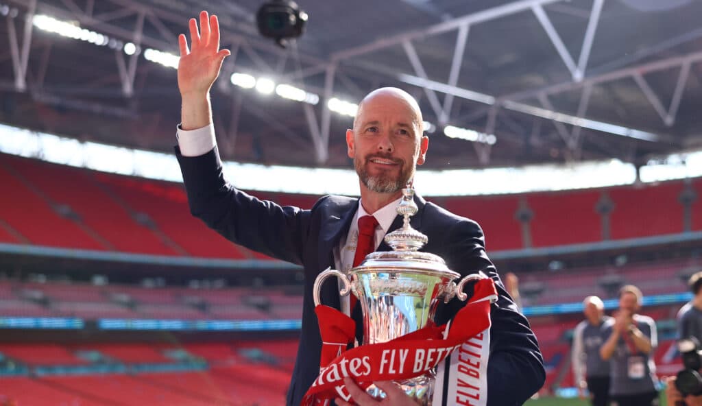 Officiel : Erik ten Hag restera l’entraîneur des Red Devils