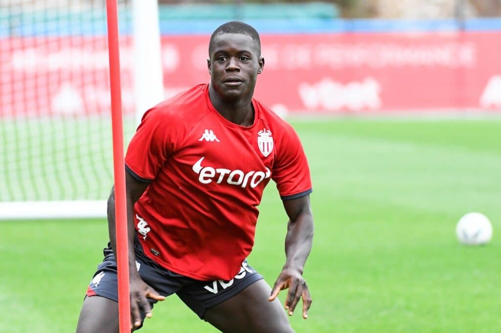 Transferts : Malang Sarr (Chelsea) arrive à Lens