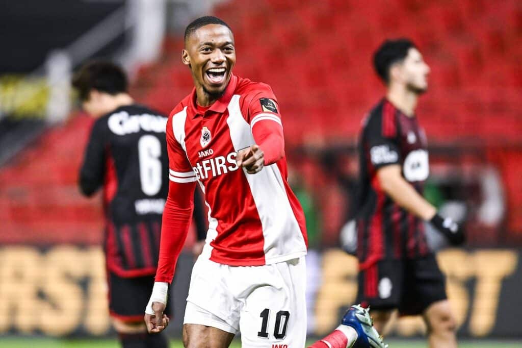 Transferts : Rennes s’intéresse à Michel-Ange Balikwiha (Antwerp)