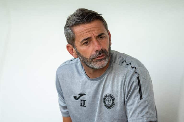 Nicolas Usaï, l'entraîneur du Pau FC entend bien jouer le maintien avec ses joueurs/