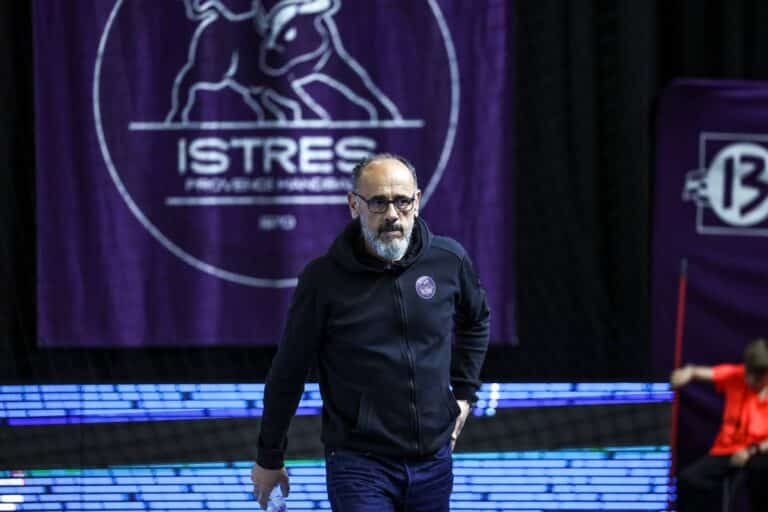 Gilles Derot entraîneur d'Istres a remis sa spécialité au goût du jour avec une nouvelle montée en Starligue.