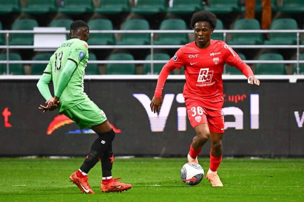 Transferts : Strasbourg recrute Rayane Messi (Dijon), au talent aussi prometteur que le nom…