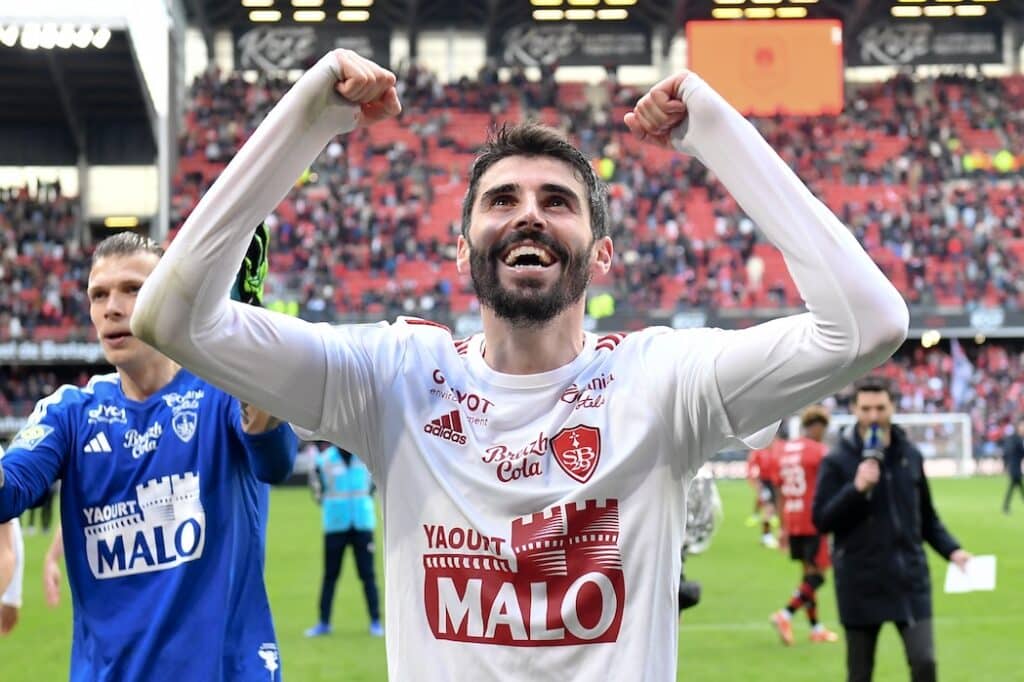 Transferts : après Lille, Rennes va passer à l’attaque pour Pierre-Lees Melou (Brest)