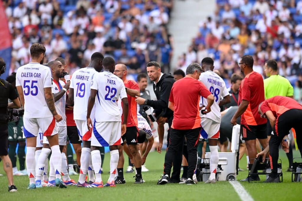 Avant Lens – OL, la méthode Pierre Sage interroge