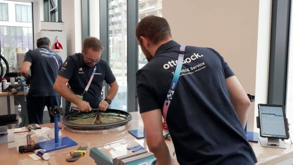 Paris 2024 / Insolite : le garage de luxe du village olympique