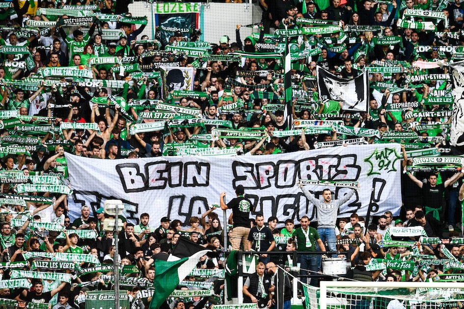 Ligue 1 : Saint-Etienne ou Lens, qui a les meilleurs supporters ?