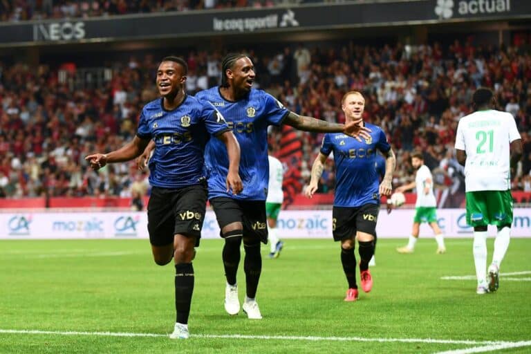 Moukoko à la relance avec l'OGC Nice, une aubaine pour Franck Haise.