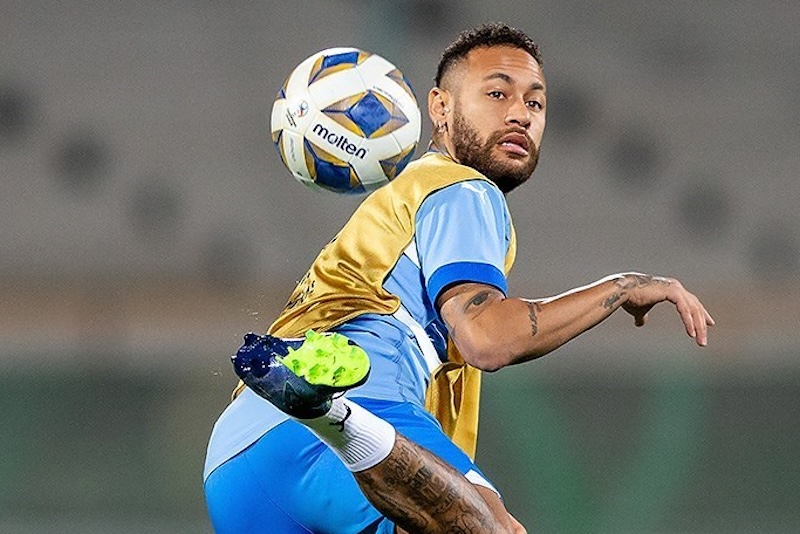 Officiel : Neymar prolonge un an à Santos, avec la Coupe du Monde en ligne de mire