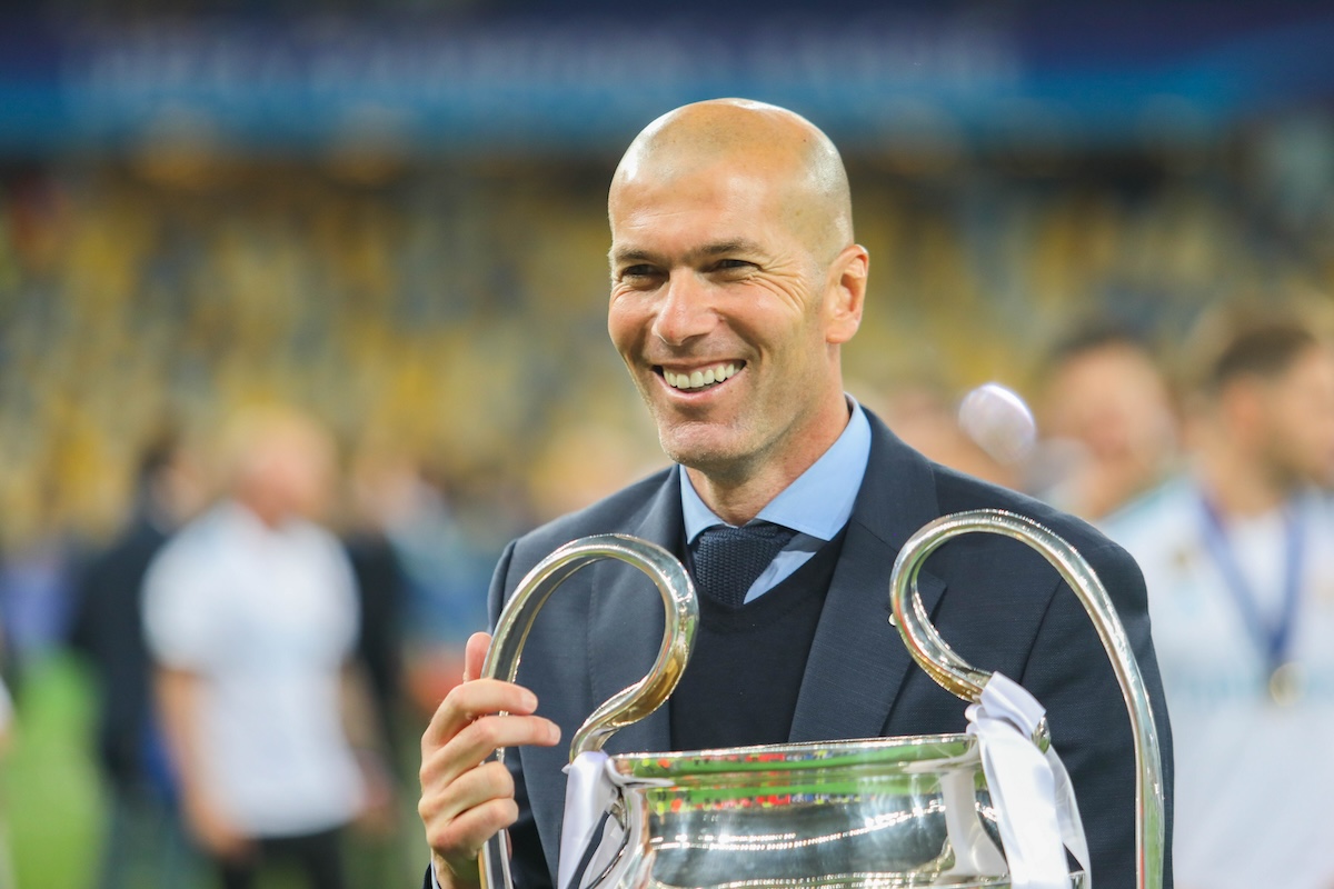 Mundo Deportivo met Zinedine Zidane sur le banc du Real Madrid